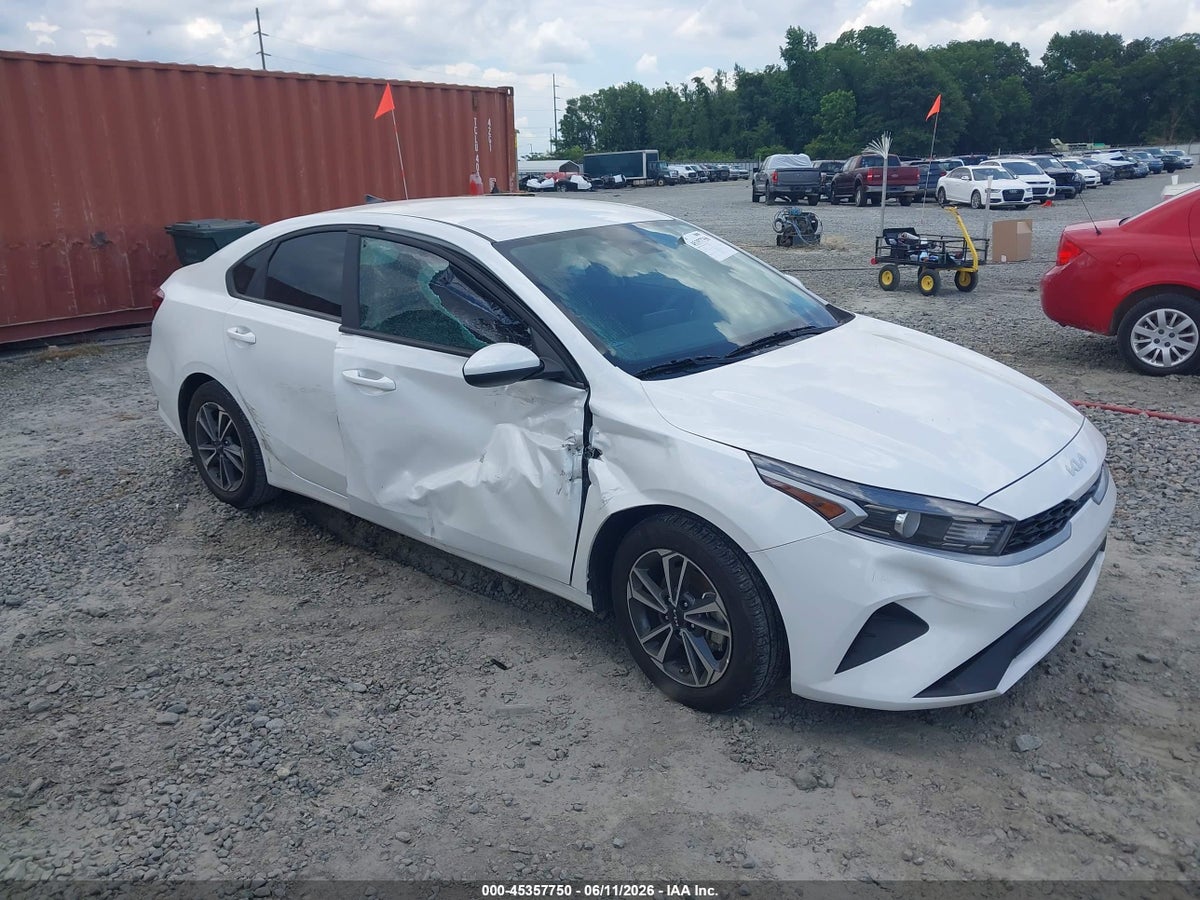 2024 KIA FORTE LXS