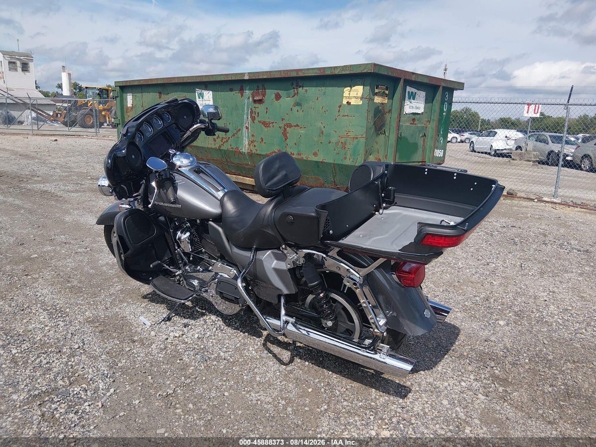 2022 HARLEY-DAVIDSON FLHTK — снимка 3