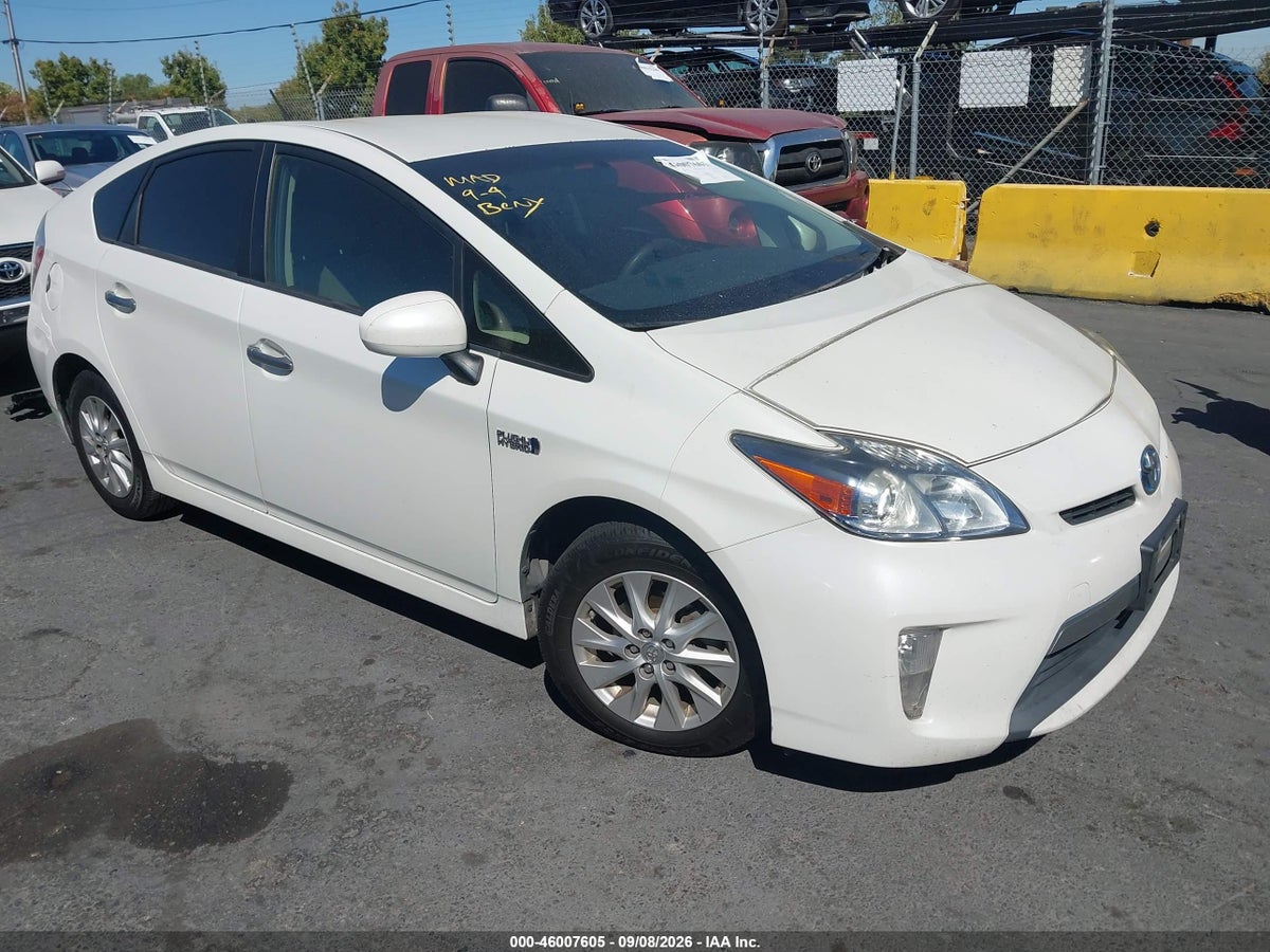 2015 TOYOTA PRIUS PLUG-IN