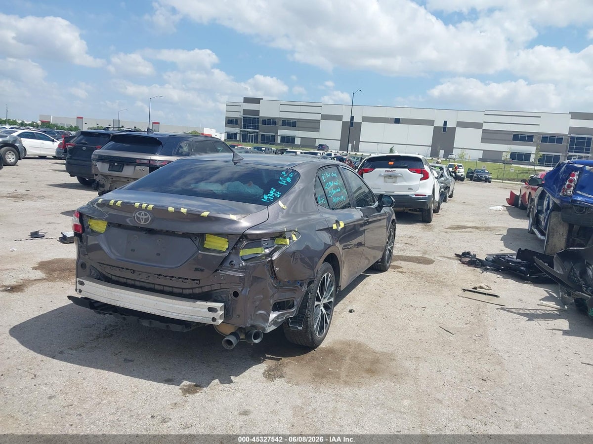 2020 TOYOTA CAMRY SE — снимка 4