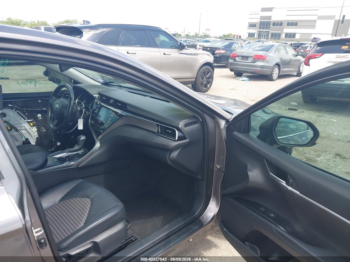 2020 TOYOTA CAMRY SE — снимка 5