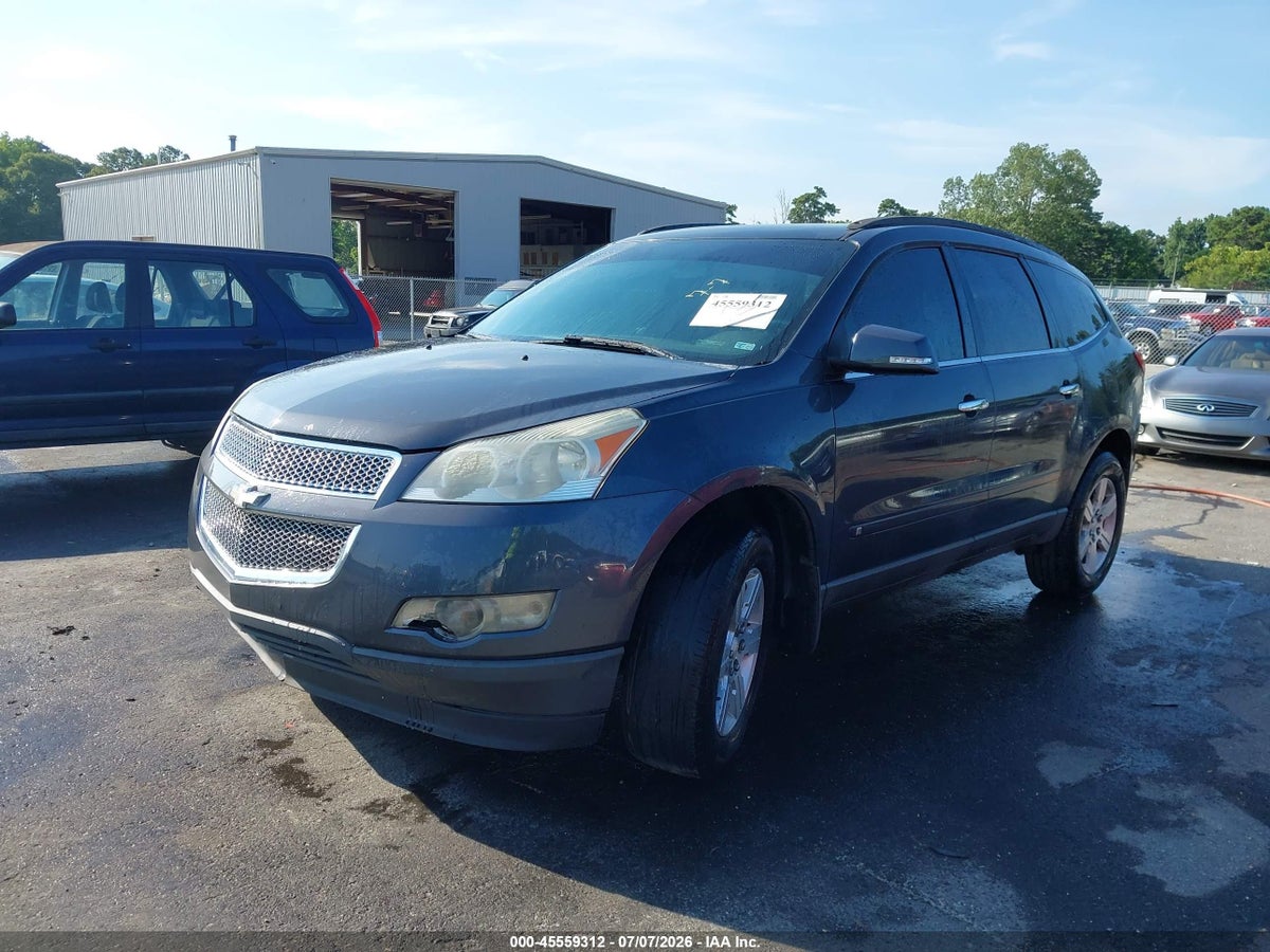 2010 CHEVROLET TRAVERSE LT — снимка 2