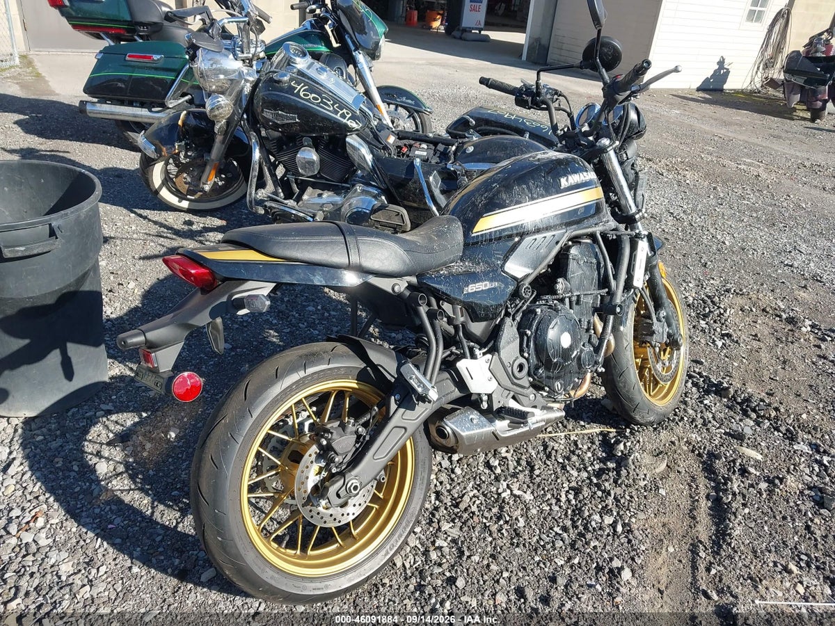 2025 KAWASAKI ER650 R — снимка 4