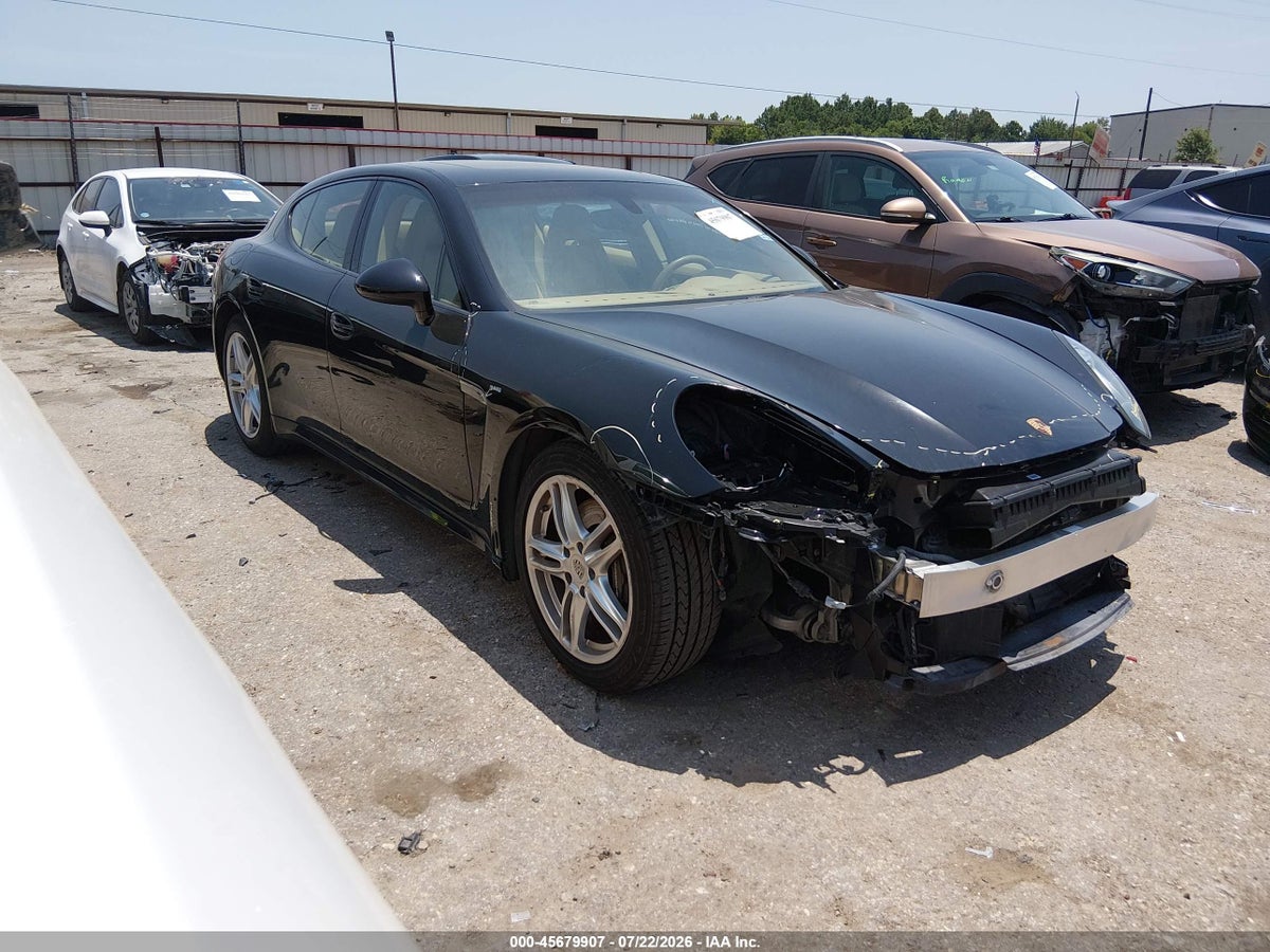 2014 PORSCHE PANAMERA 4
