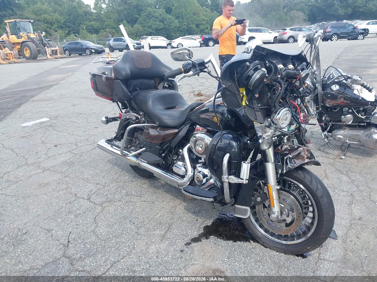 2013 HARLEY-DAVIDSON FLHTK ELECTRA GLIDE ULT LTD/ANN