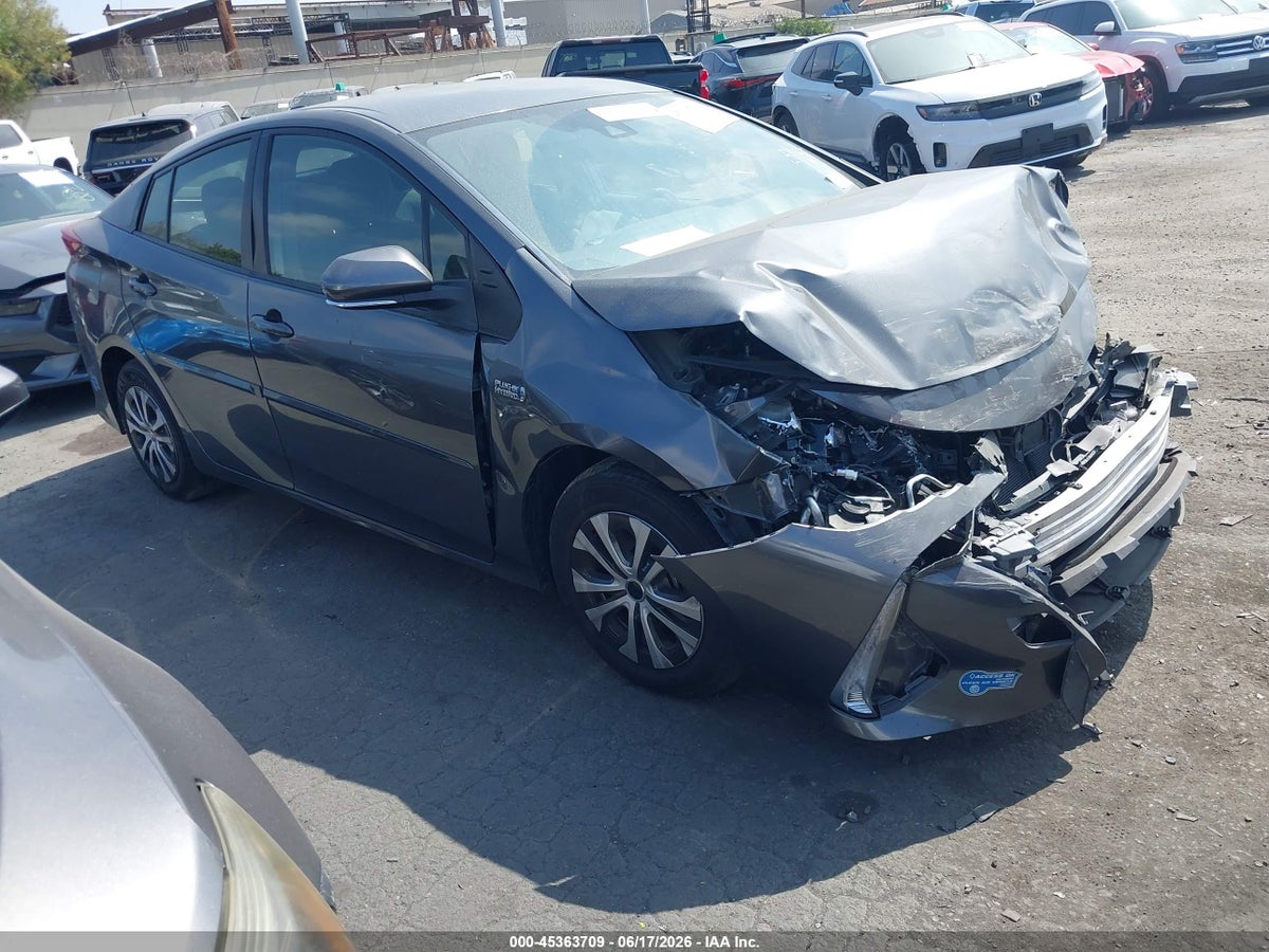 2021 TOYOTA PRIUS PRIME LE
