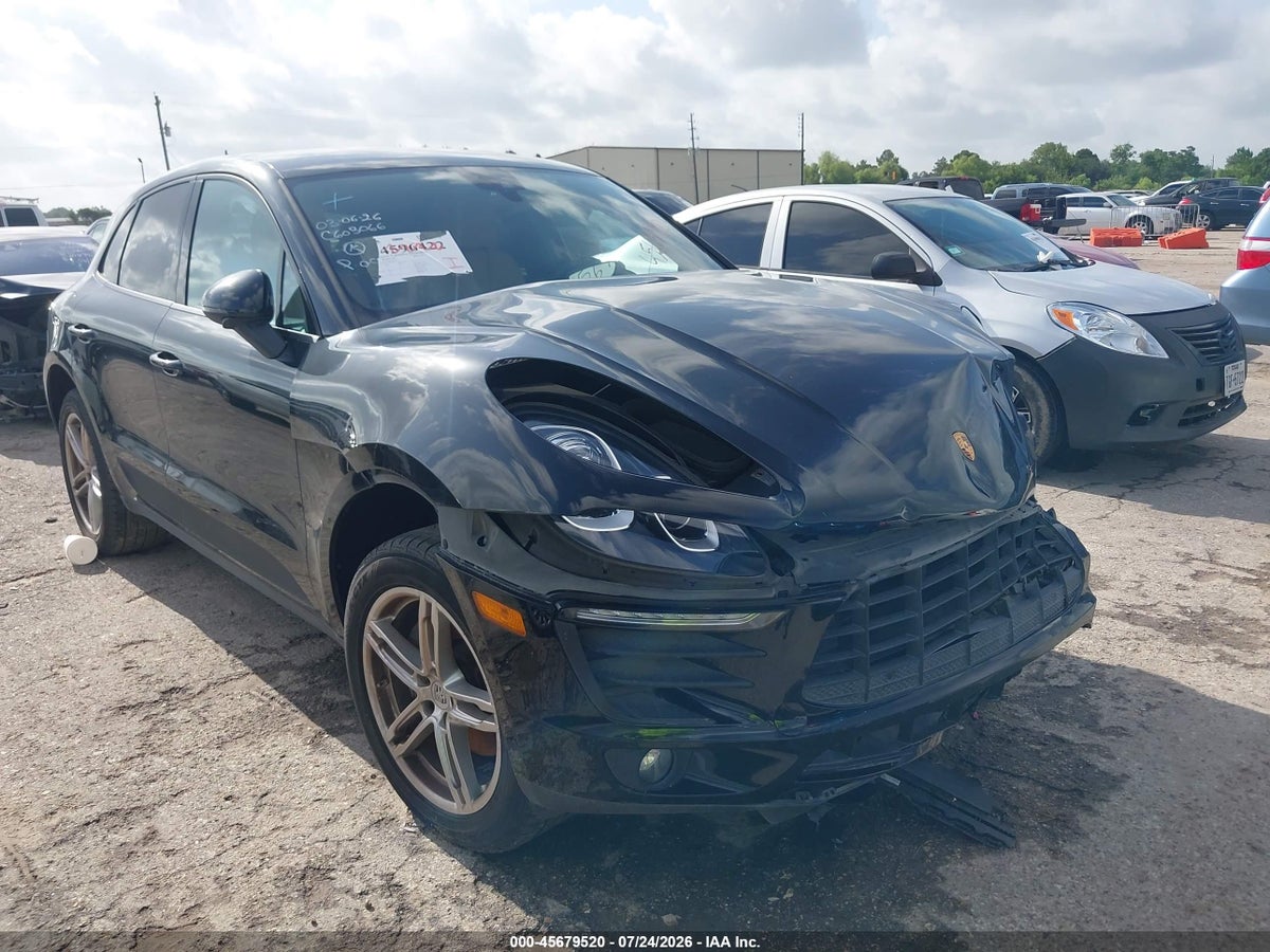 2017 PORSCHE MACAN
