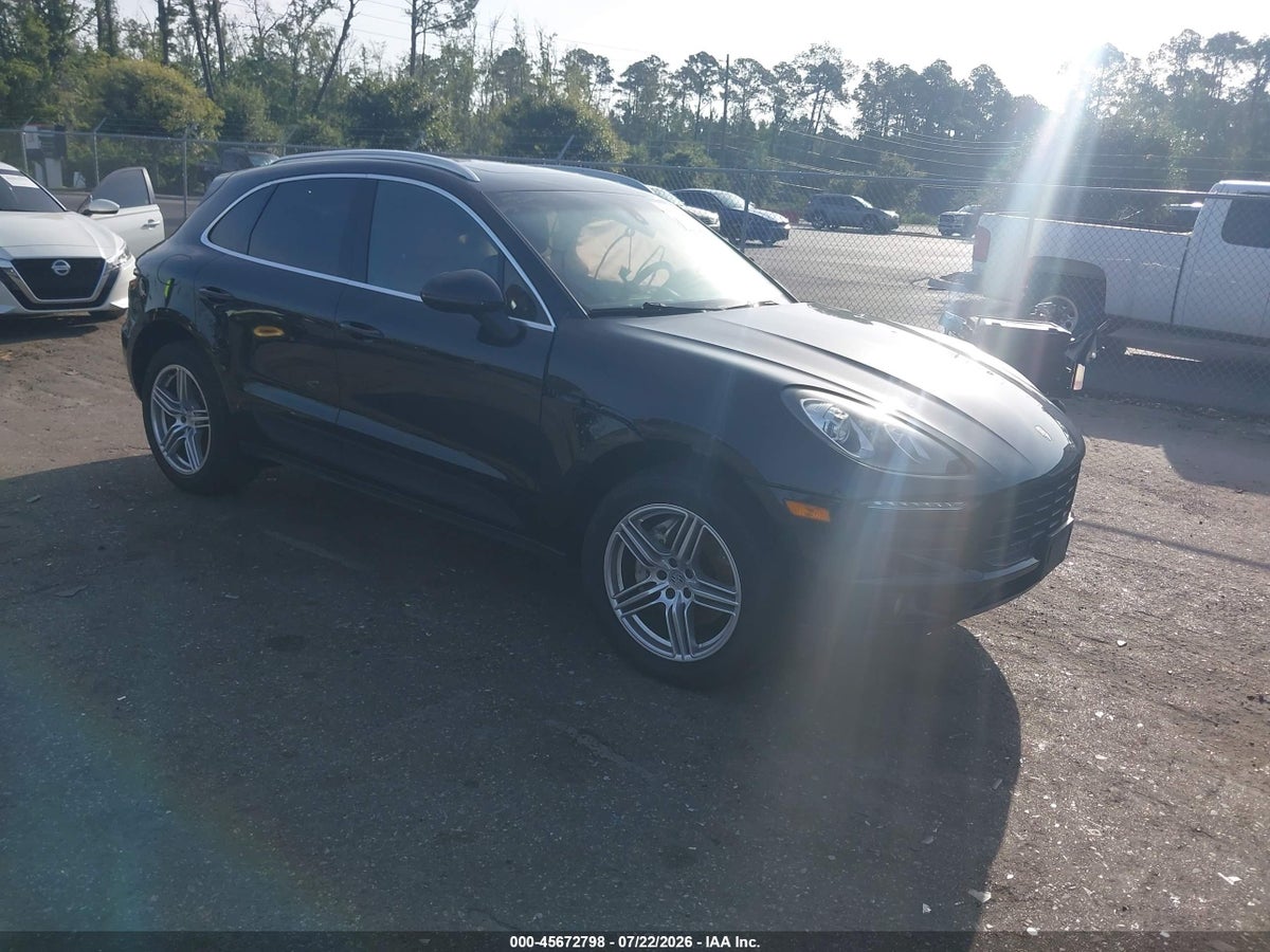 2015 PORSCHE MACAN S