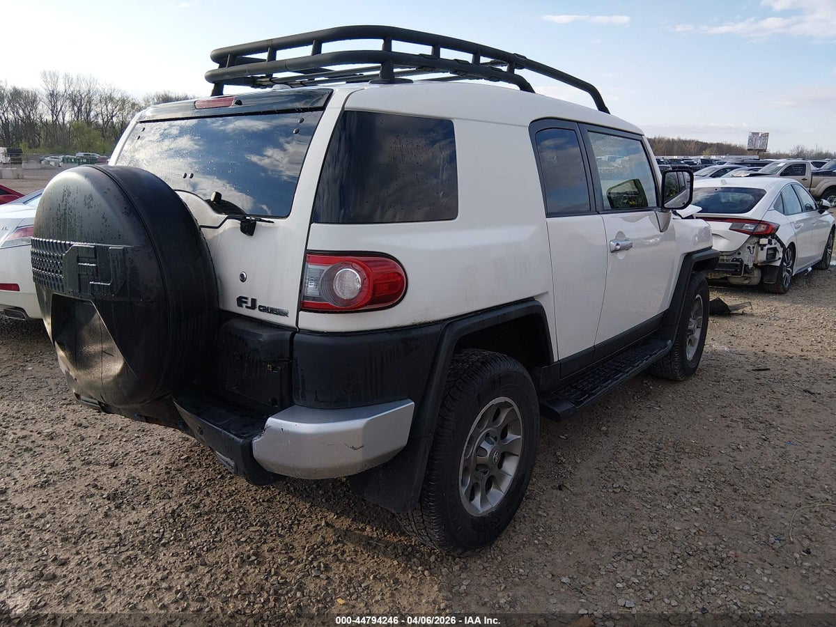 2013 TOYOTA FJ CRUISER — снимка 4