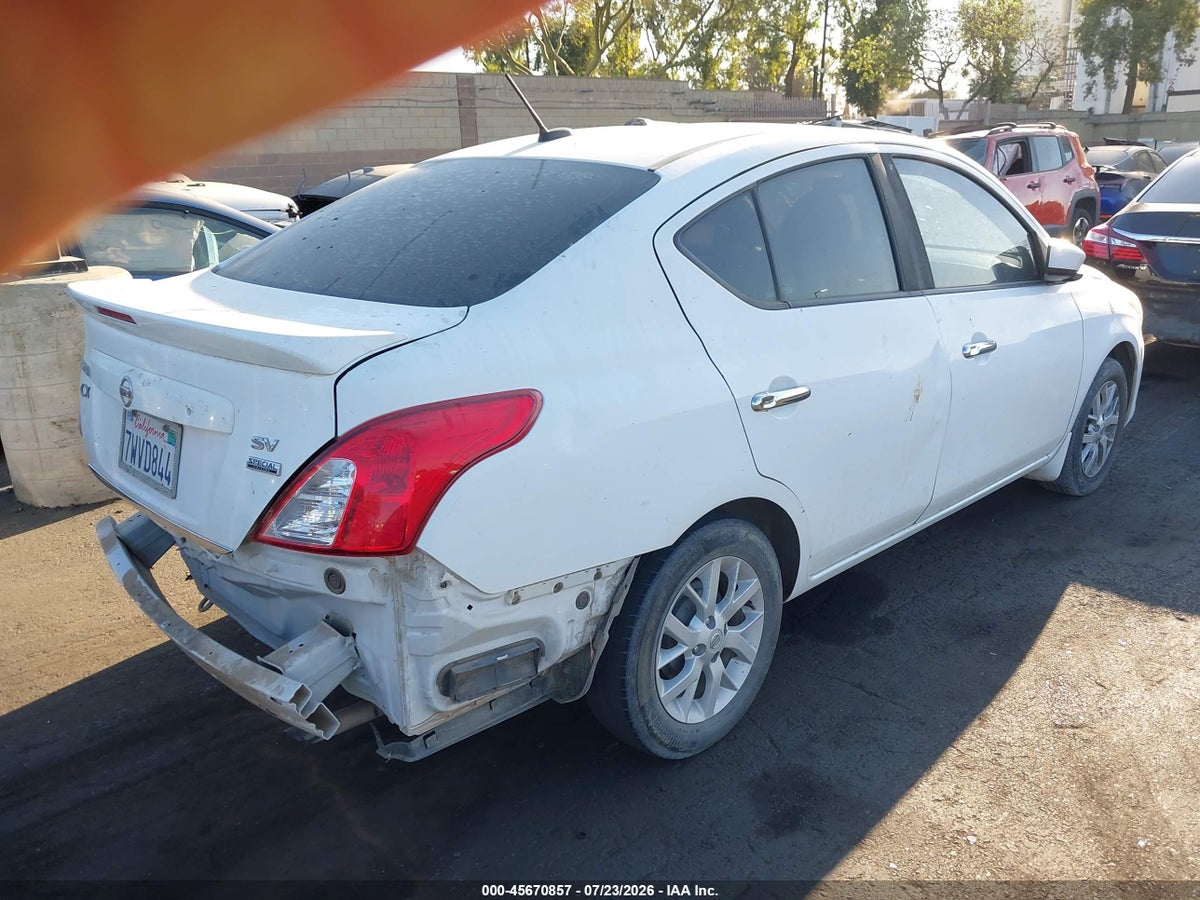 2017 NISSAN VERSA 1.6 SV — снимка 4