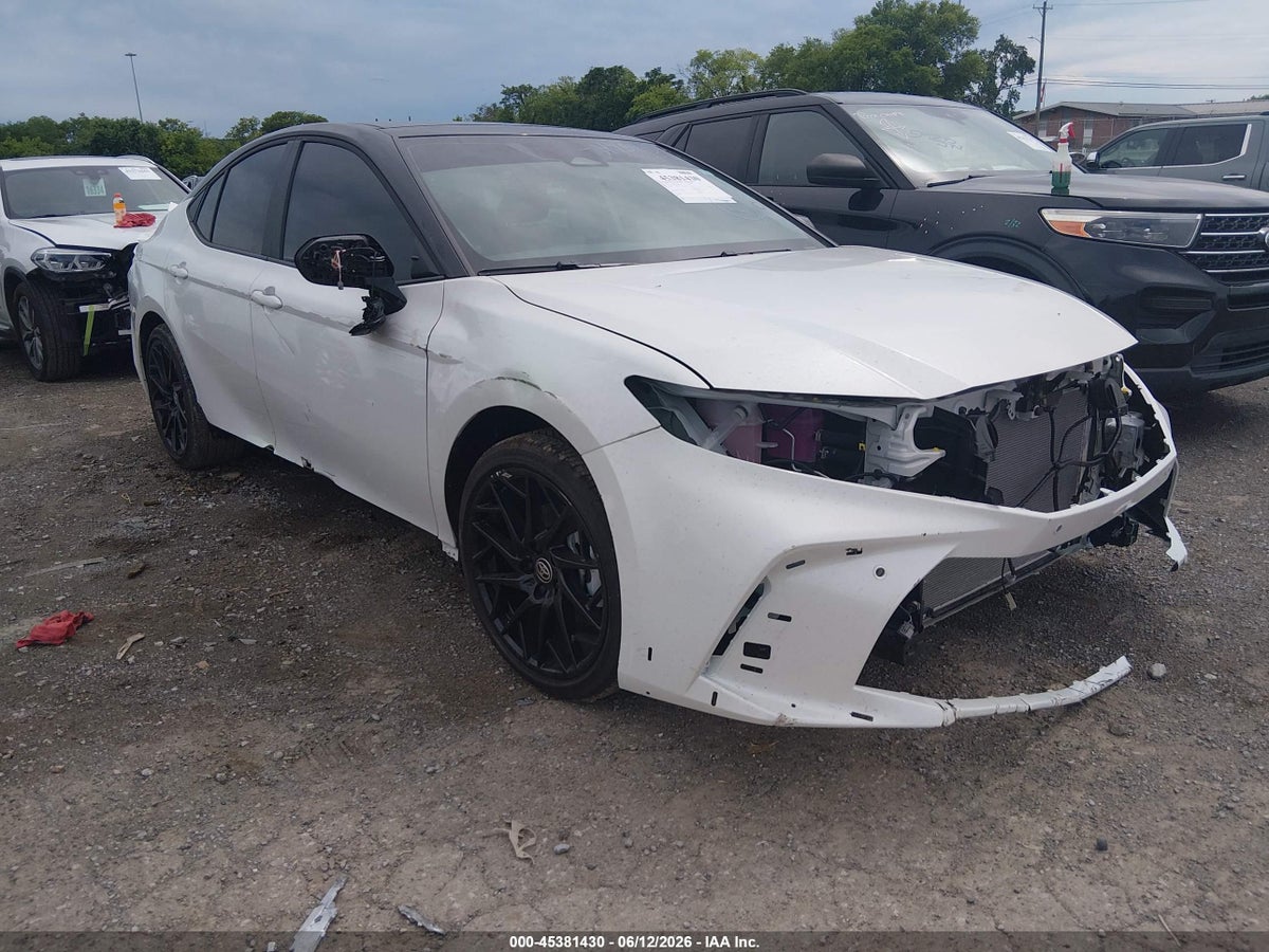 2026 TOYOTA CAMRY XSE