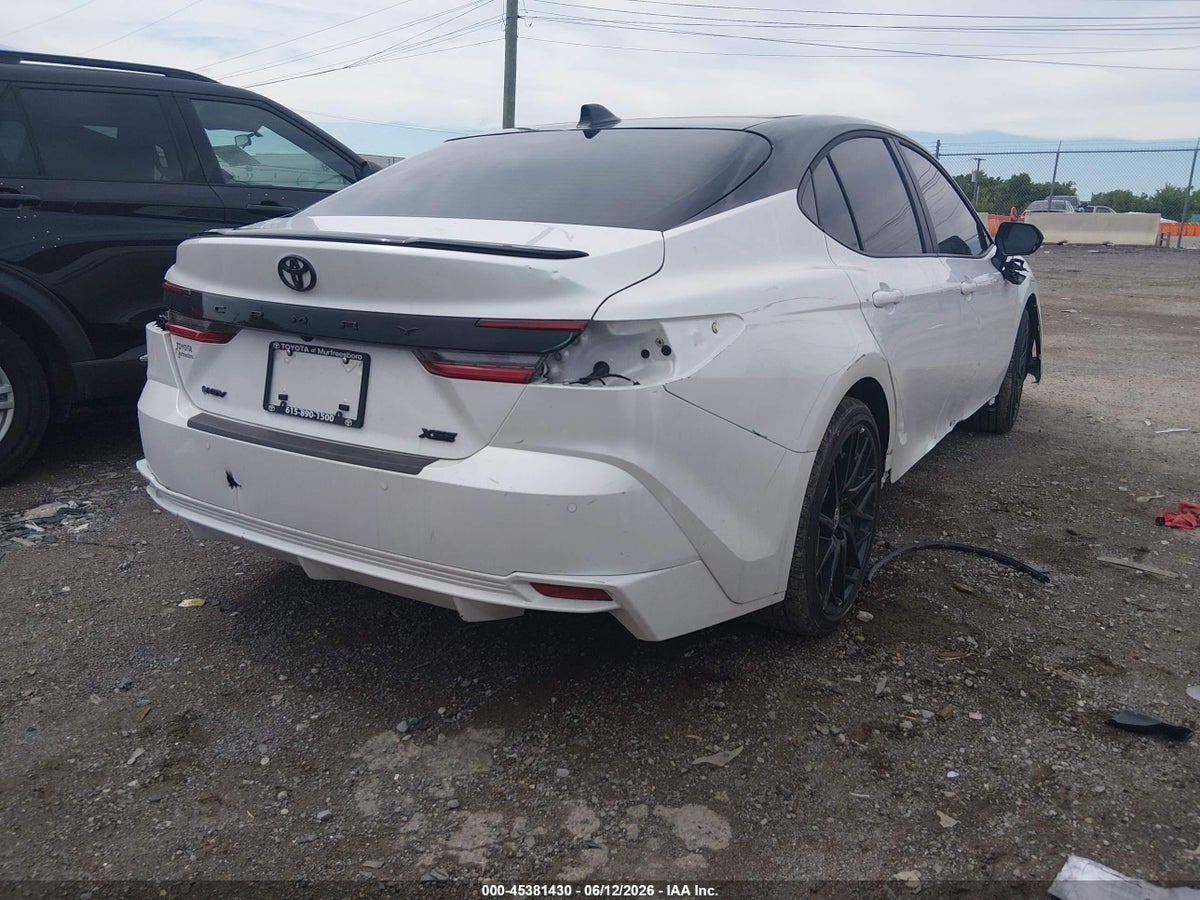 2026 TOYOTA CAMRY XSE — снимка 4