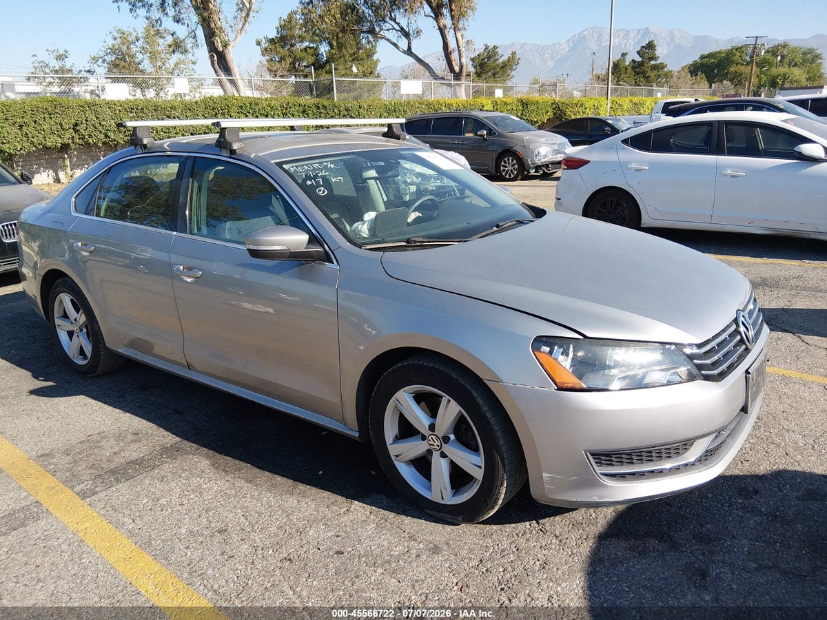 2013 VOLKSWAGEN PASSAT 2.5L SE