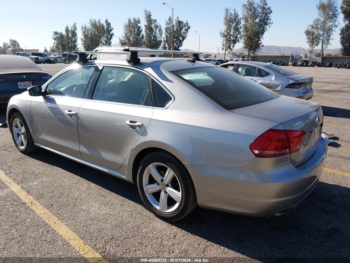 2013 VOLKSWAGEN PASSAT 2.5L SE — снимка 3