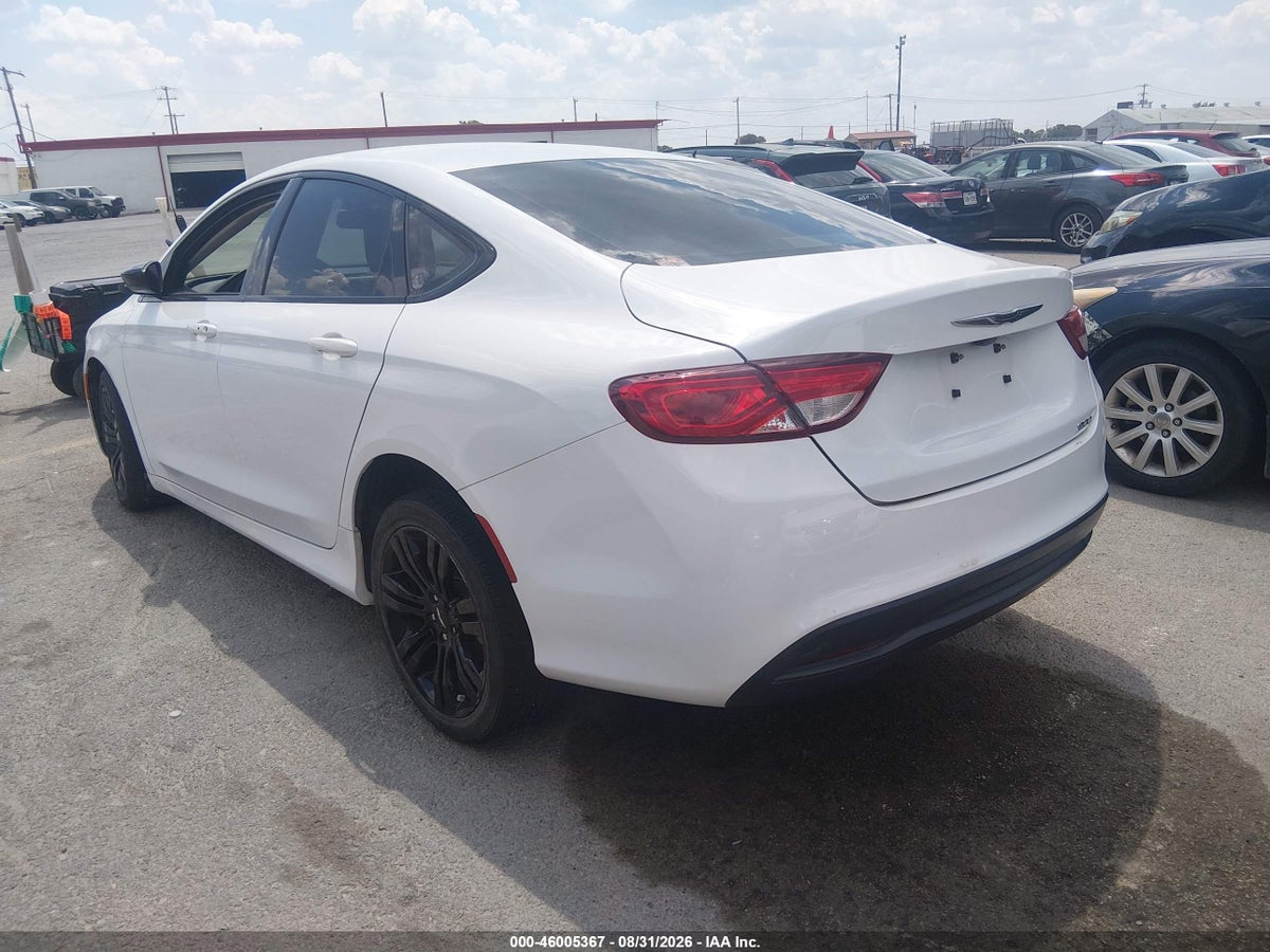2017 CHRYSLER 200 TOURING — photo 3