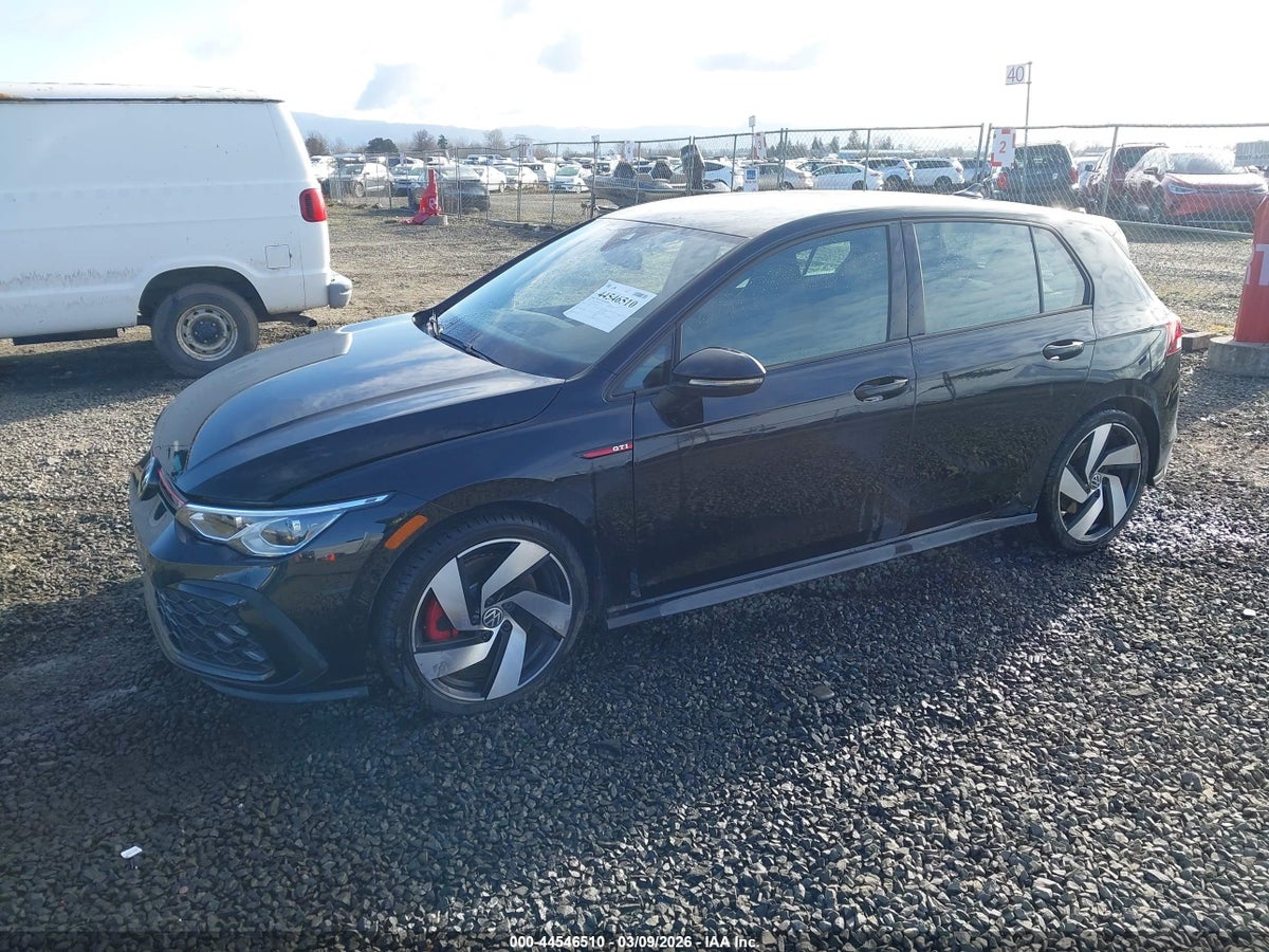 2024 VOLKSWAGEN GOLF GTI 2.0T S — снимка 2