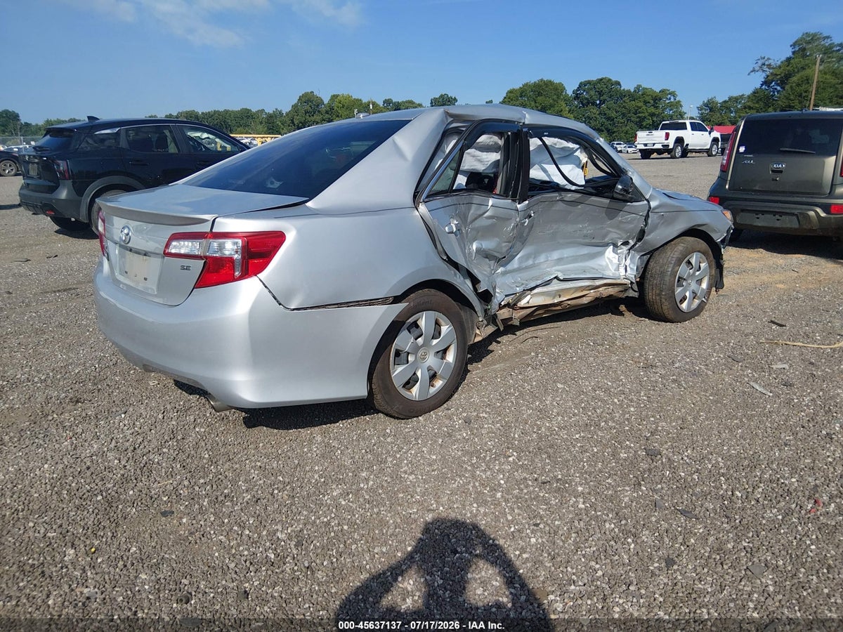 2014 TOYOTA CAMRY SE — снимка 4