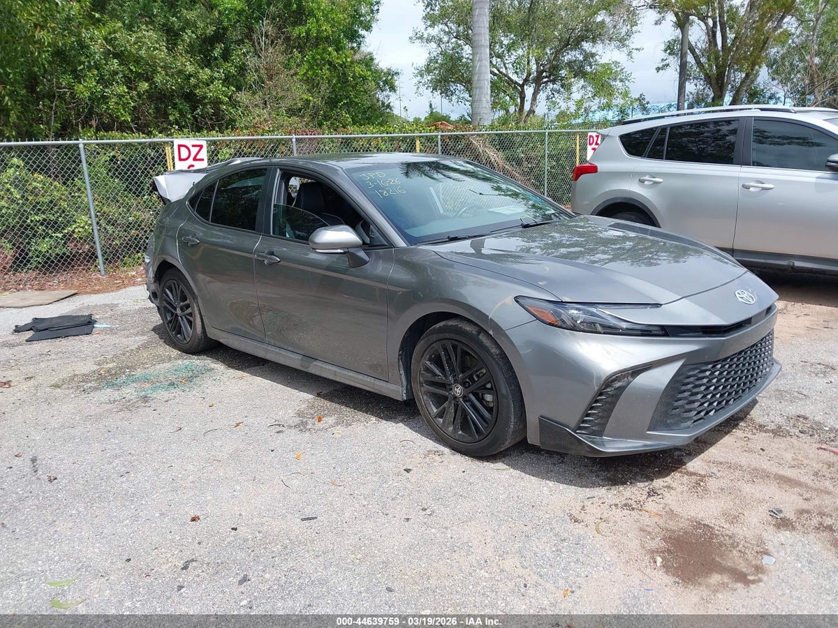 2025 TOYOTA CAMRY SE