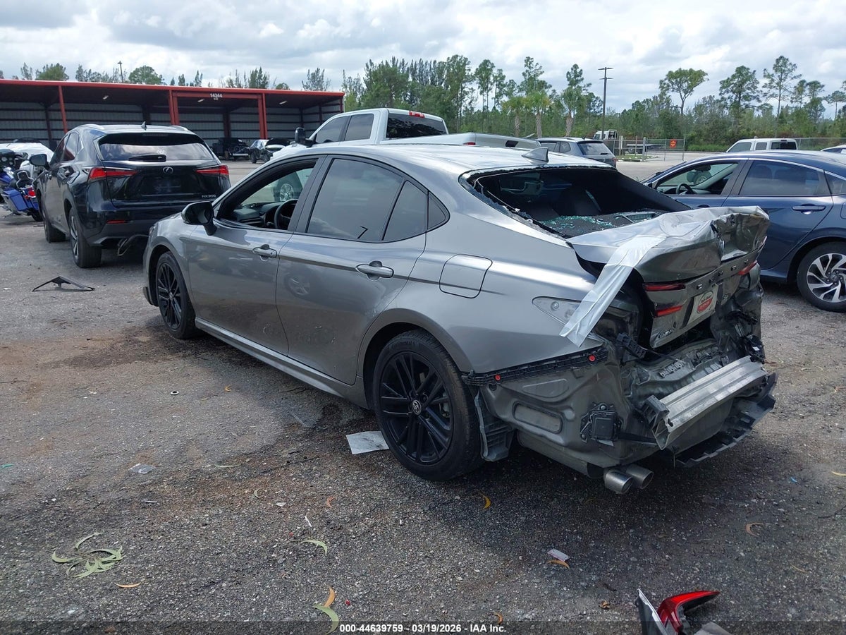 2025 TOYOTA CAMRY SE — снимка 3