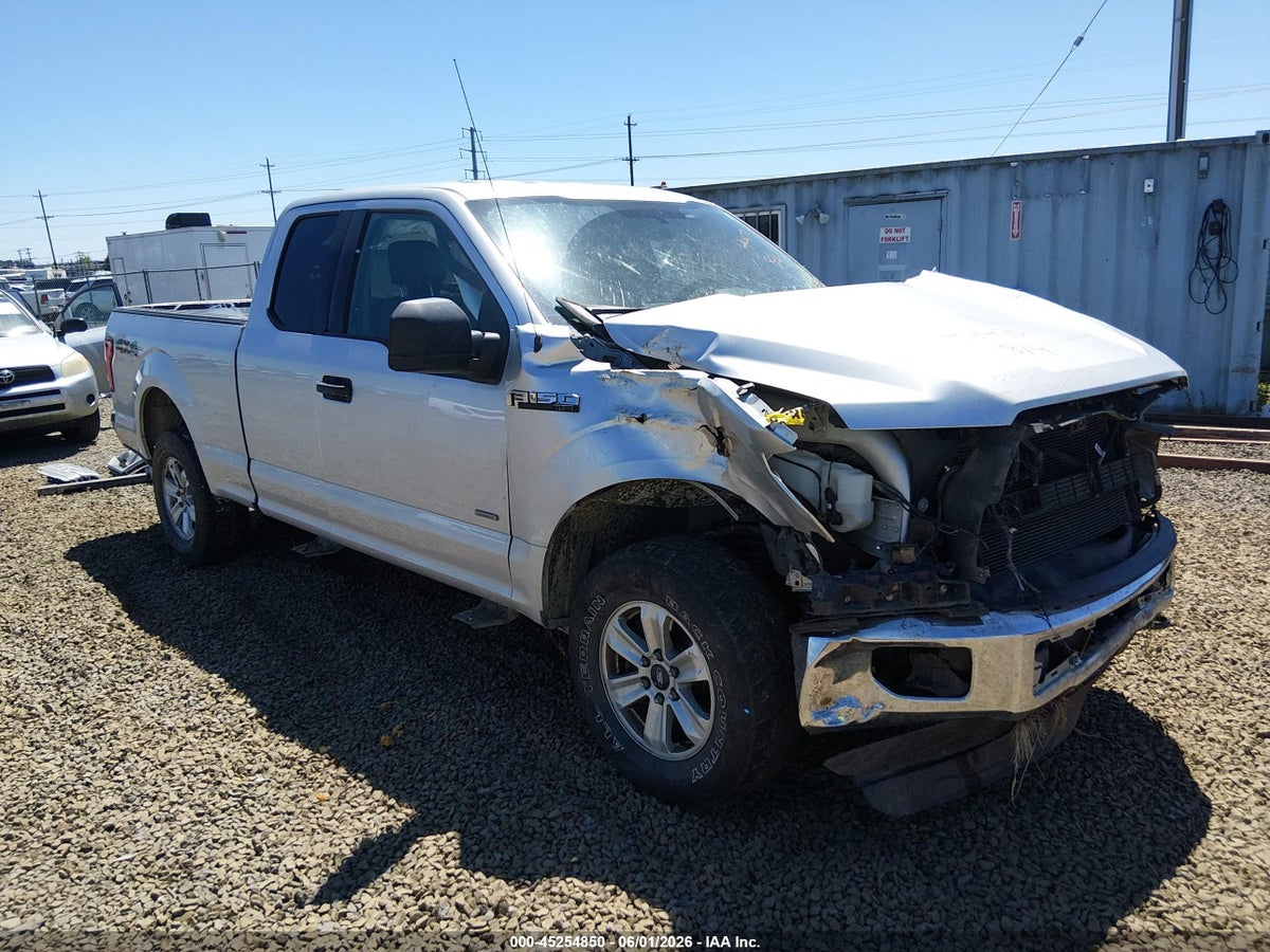 2015 FORD F-150 XLT