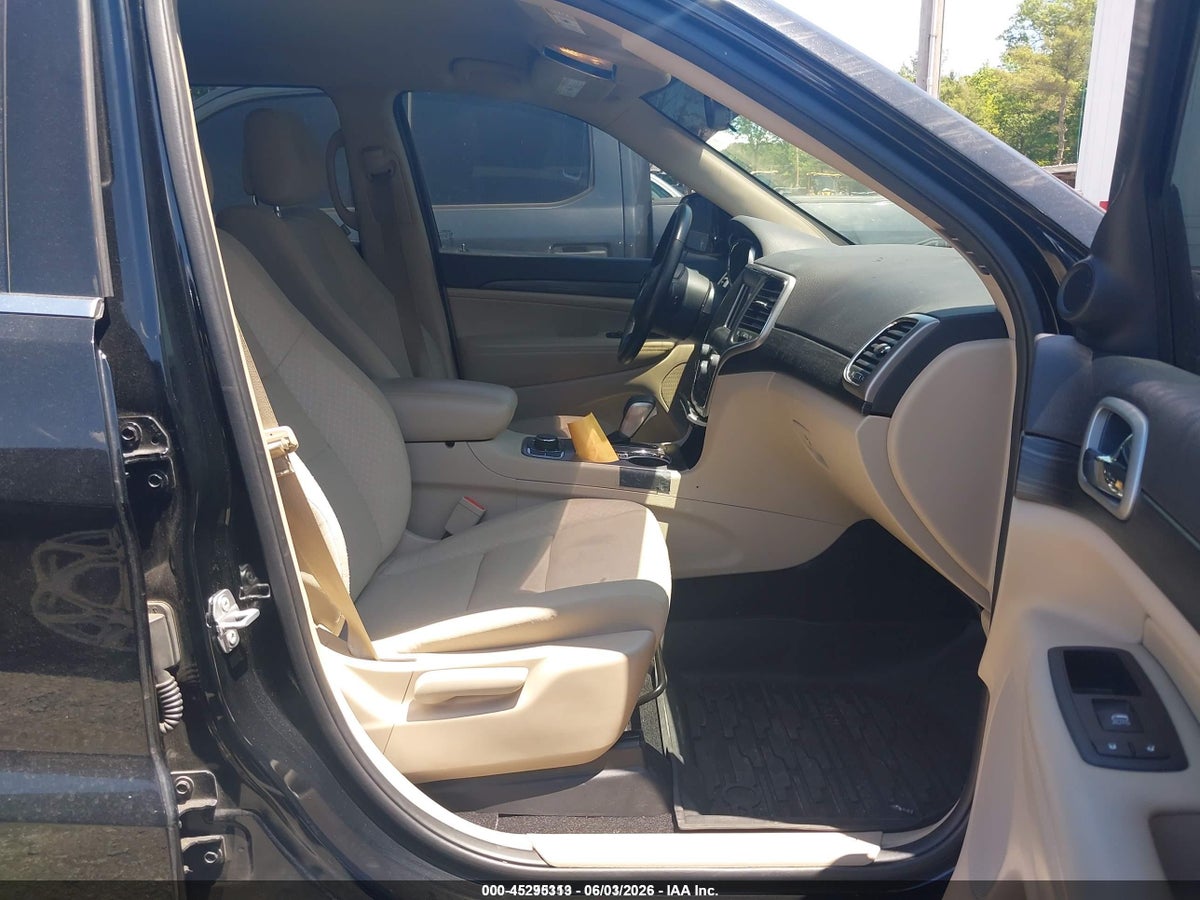 2019 JEEP GRAND CHEROKEE LAREDO E 4X4 — снимка 5