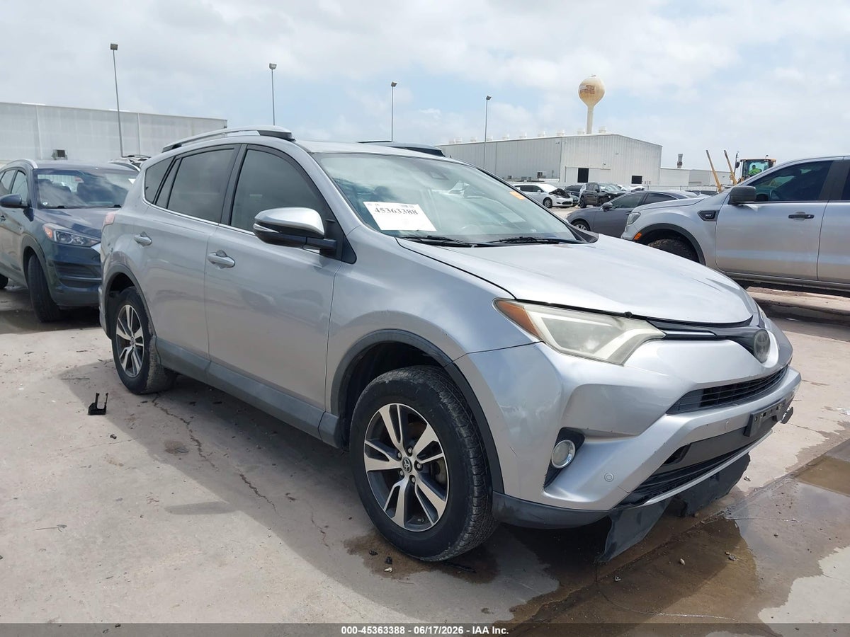 2016 TOYOTA RAV4 XLE