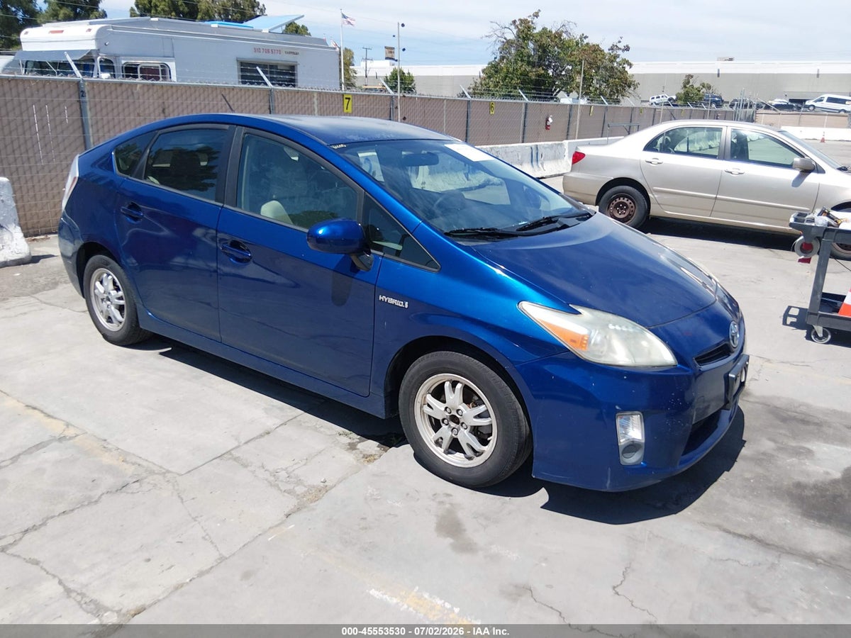 2010 TOYOTA PRIUS III