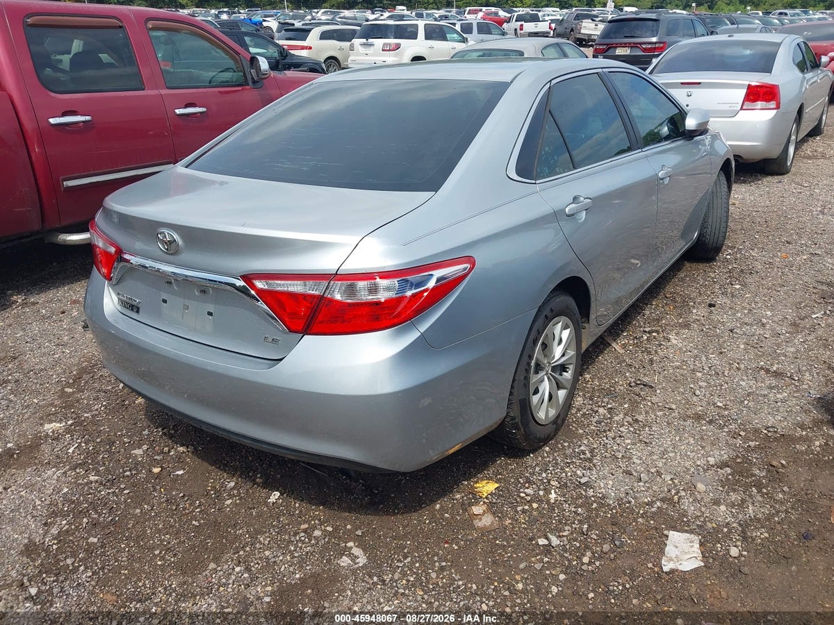 2017 TOYOTA CAMRY LE — снимка 4