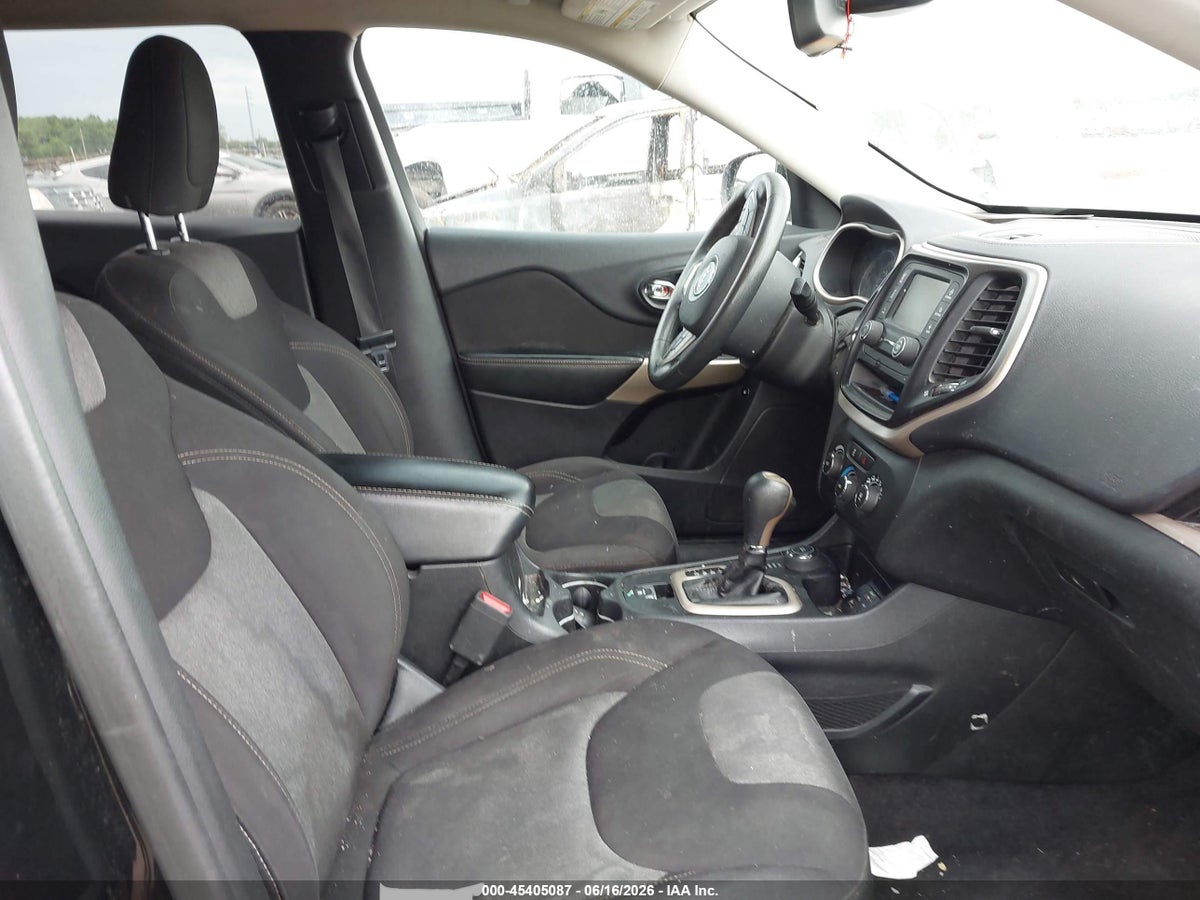 2018 JEEP CHEROKEE LATITUDE 4X4 — снимка 5