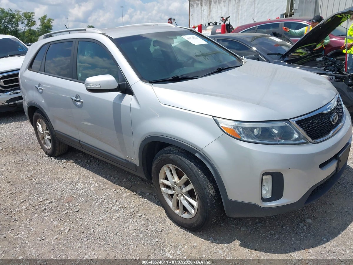 2015 KIA SORENTO LX