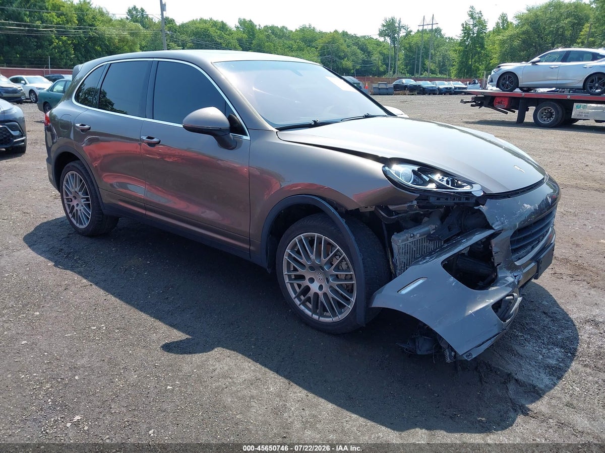 2016 PORSCHE CAYENNE S