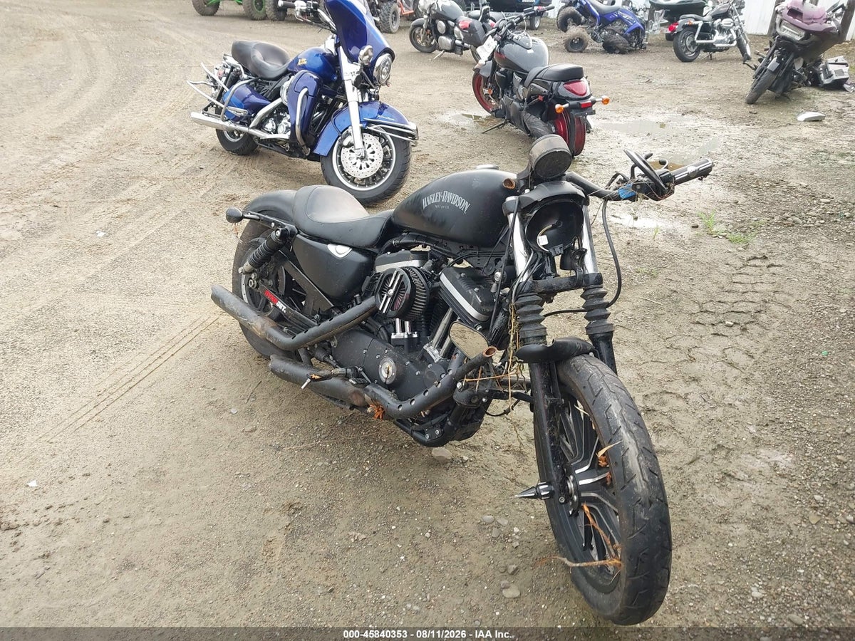 2014 HARLEY-DAVIDSON XL883 IRON 883