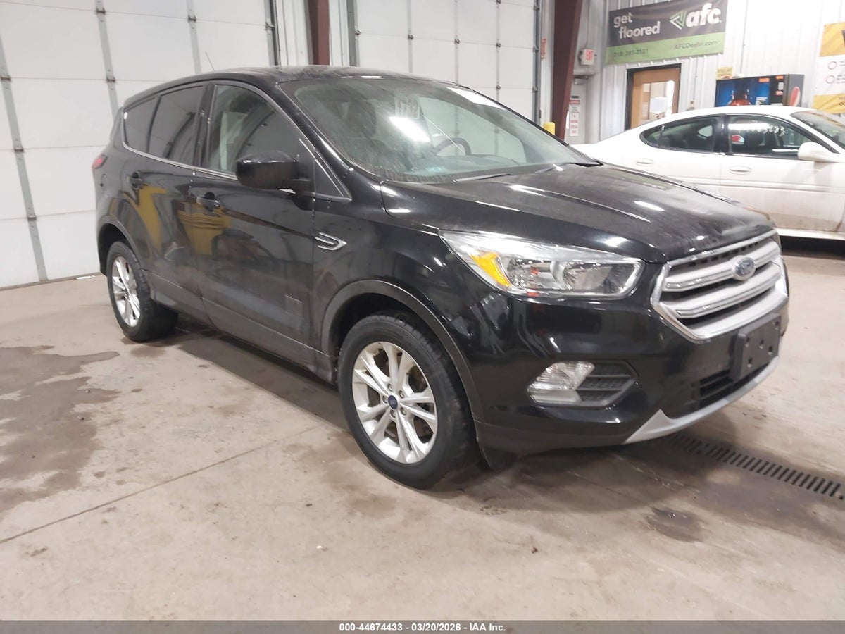 2019 FORD ESCAPE SE