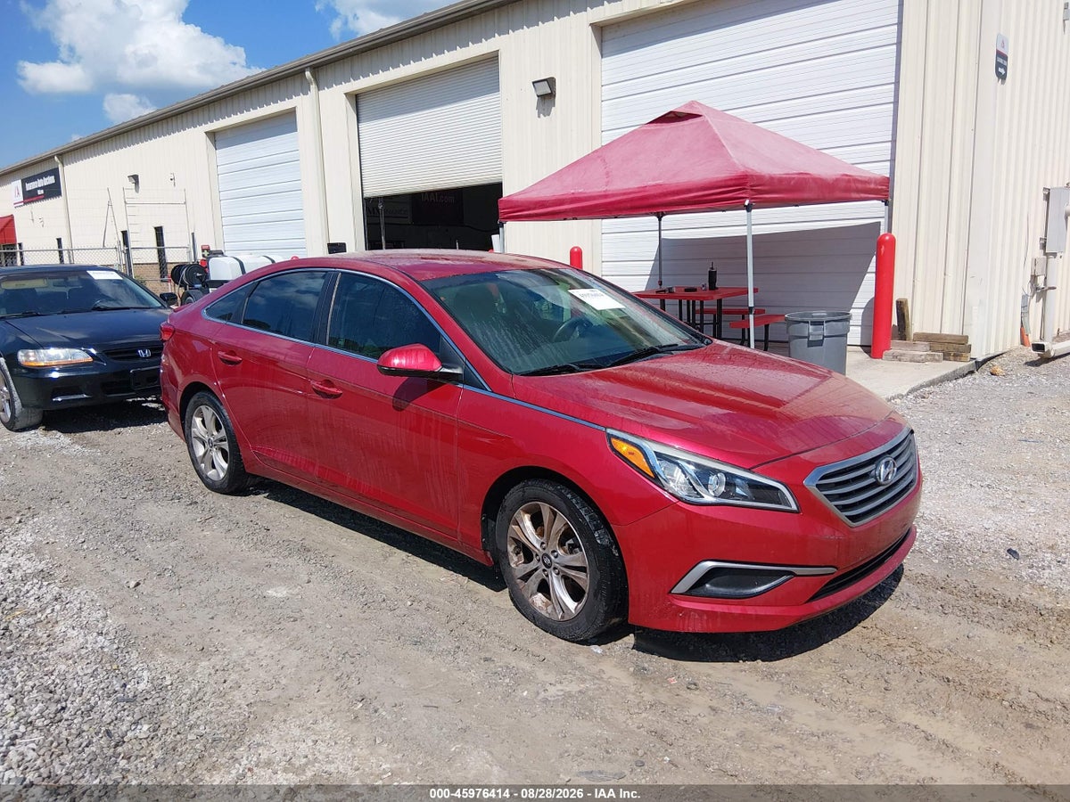 2017 HYUNDAI SONATA SE