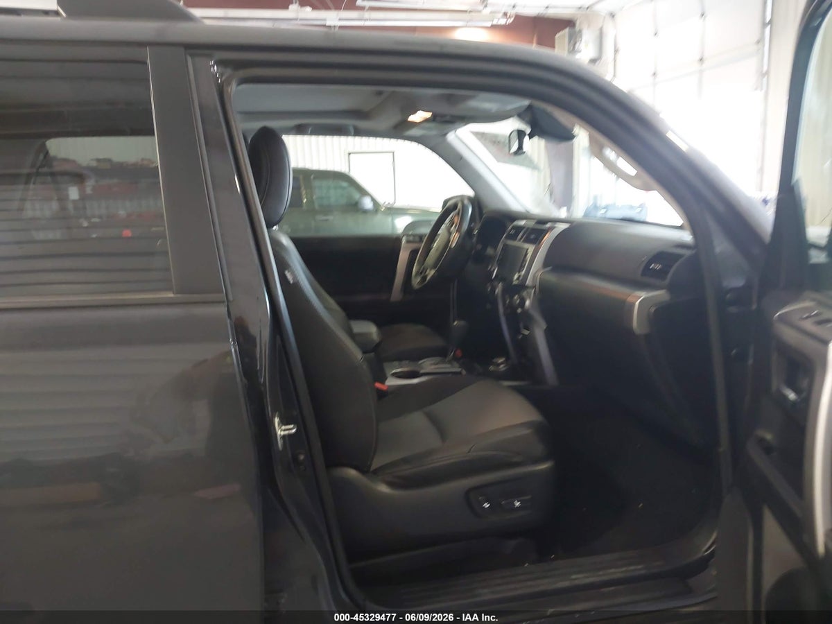 2024 TOYOTA 4RUNNER SR5 PREMIUM — снимка 5