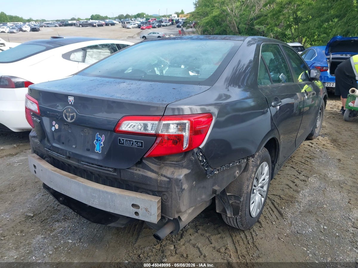 2013 TOYOTA CAMRY L — снимка 4