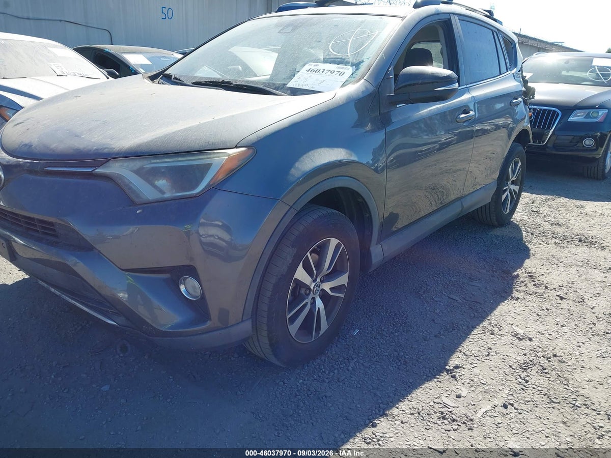 2018 TOYOTA RAV4 XLE — снимка 2