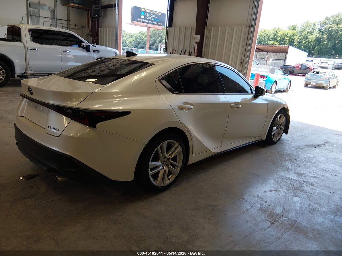 2021 LEXUS IS 300 — снимка 4
