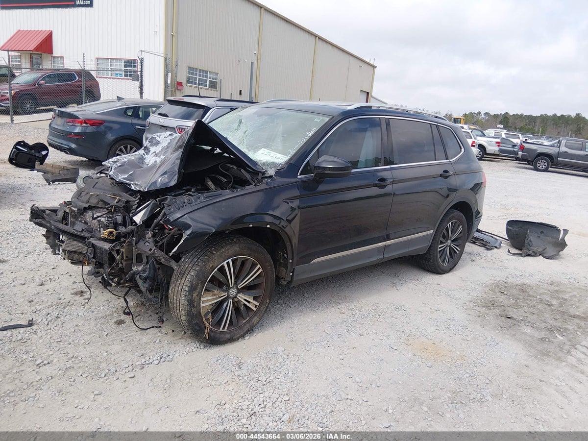 2019 VOLKSWAGEN TIGUAN 2.0T SE/2.0T SEL/2.0T SEL R-LINE/2.0T SEL R-LINE BLACK — снимка 2