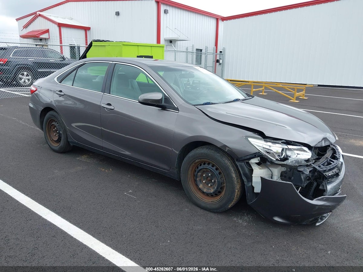 2016 TOYOTA CAMRY LE