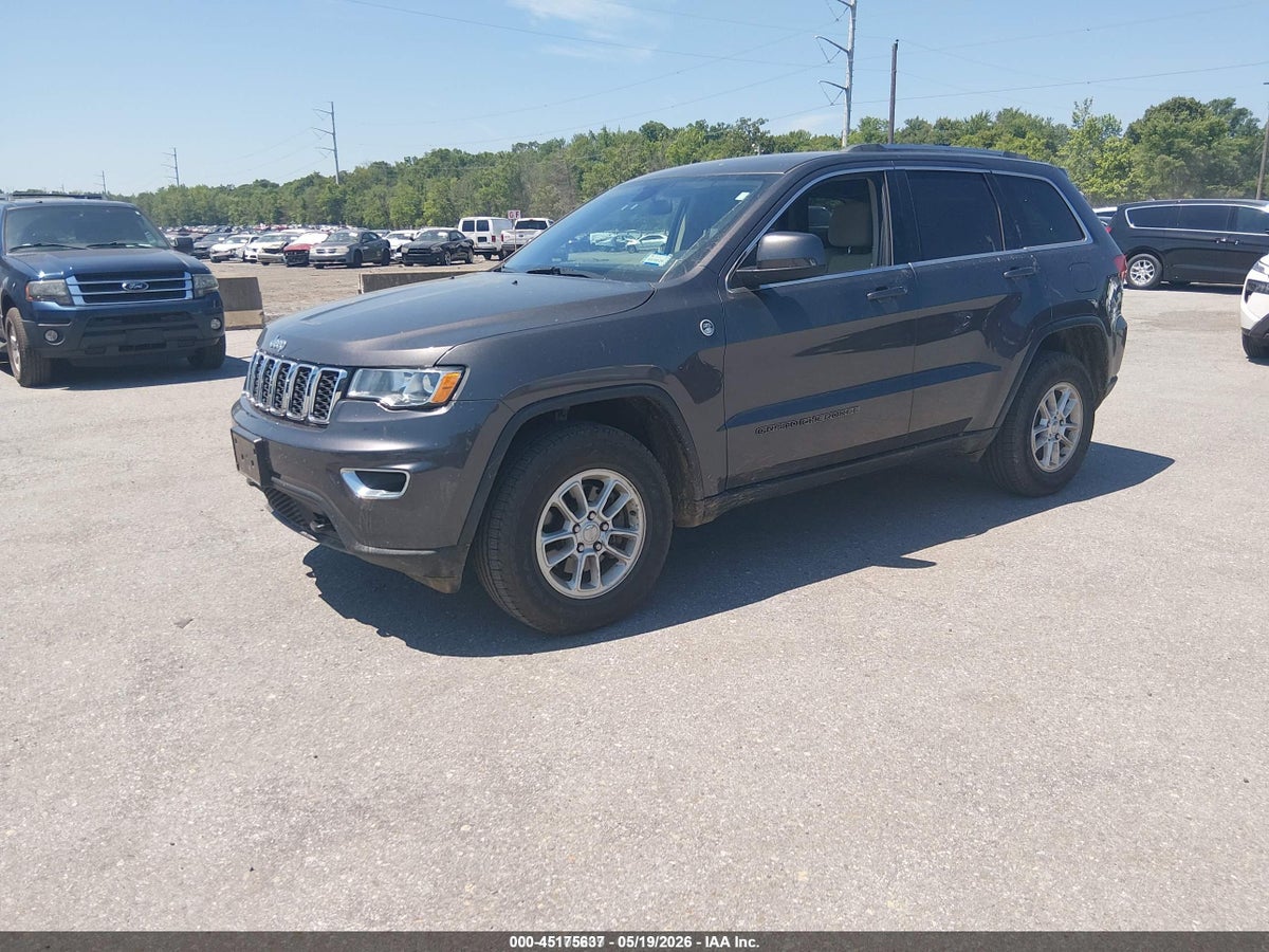 2019 JEEP GRAND CHEROKEE LAREDO E 4X4 — снимка 2