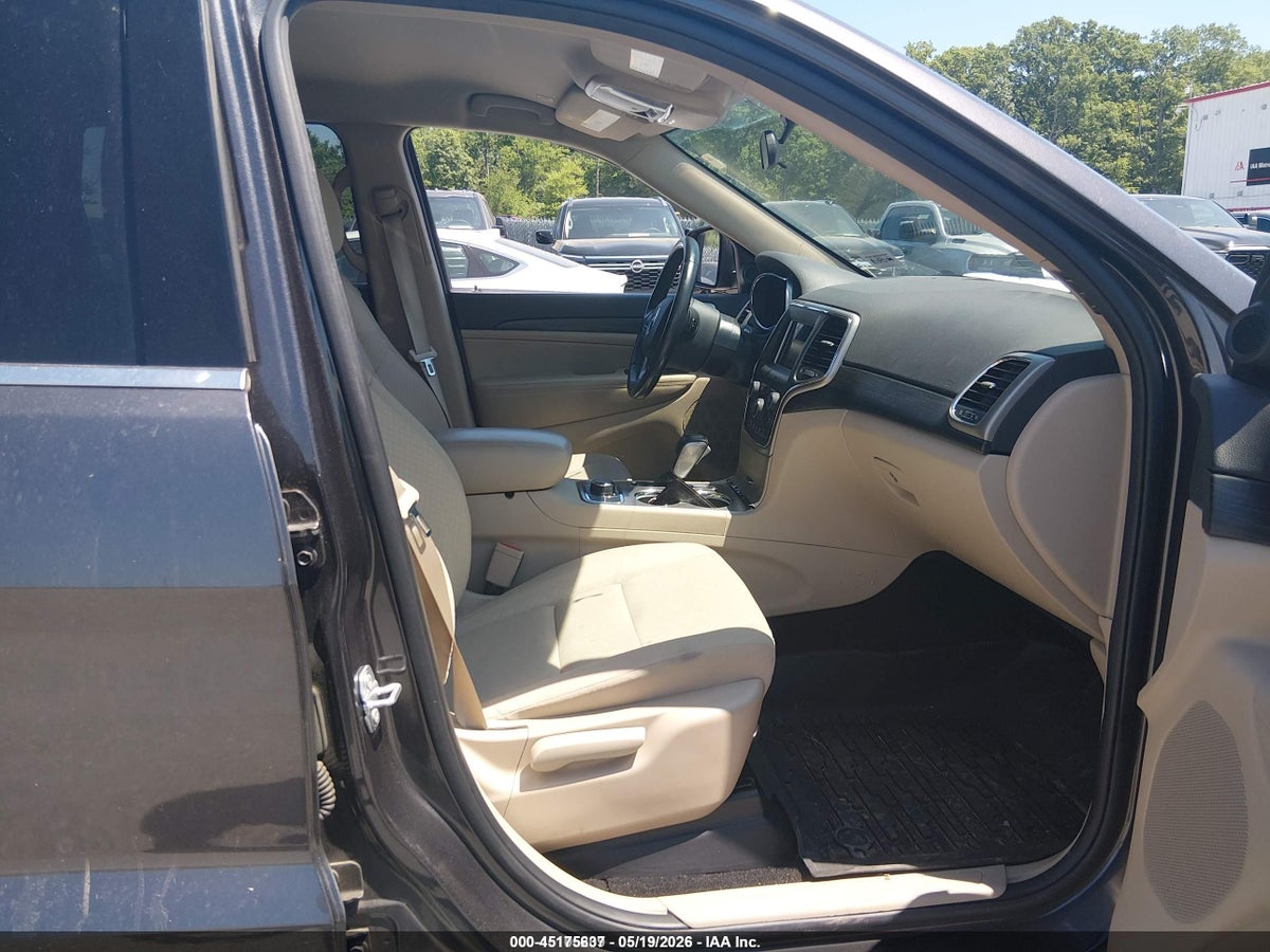 2019 JEEP GRAND CHEROKEE LAREDO E 4X4 — снимка 5