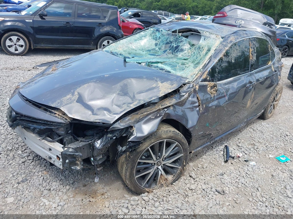 2023 TOYOTA CAMRY XLE — снимка 2