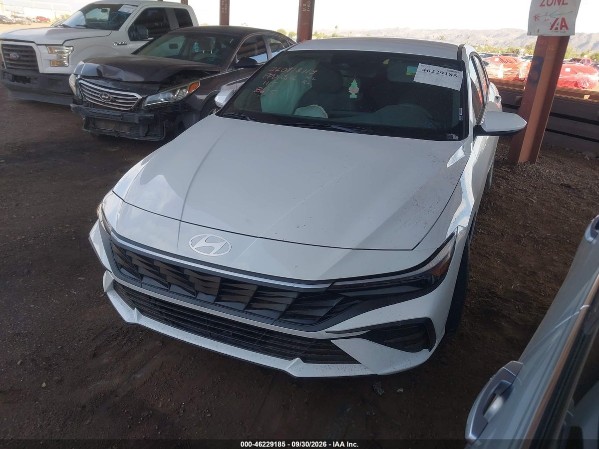 2026 HYUNDAI ELANTRA SE — photo 2