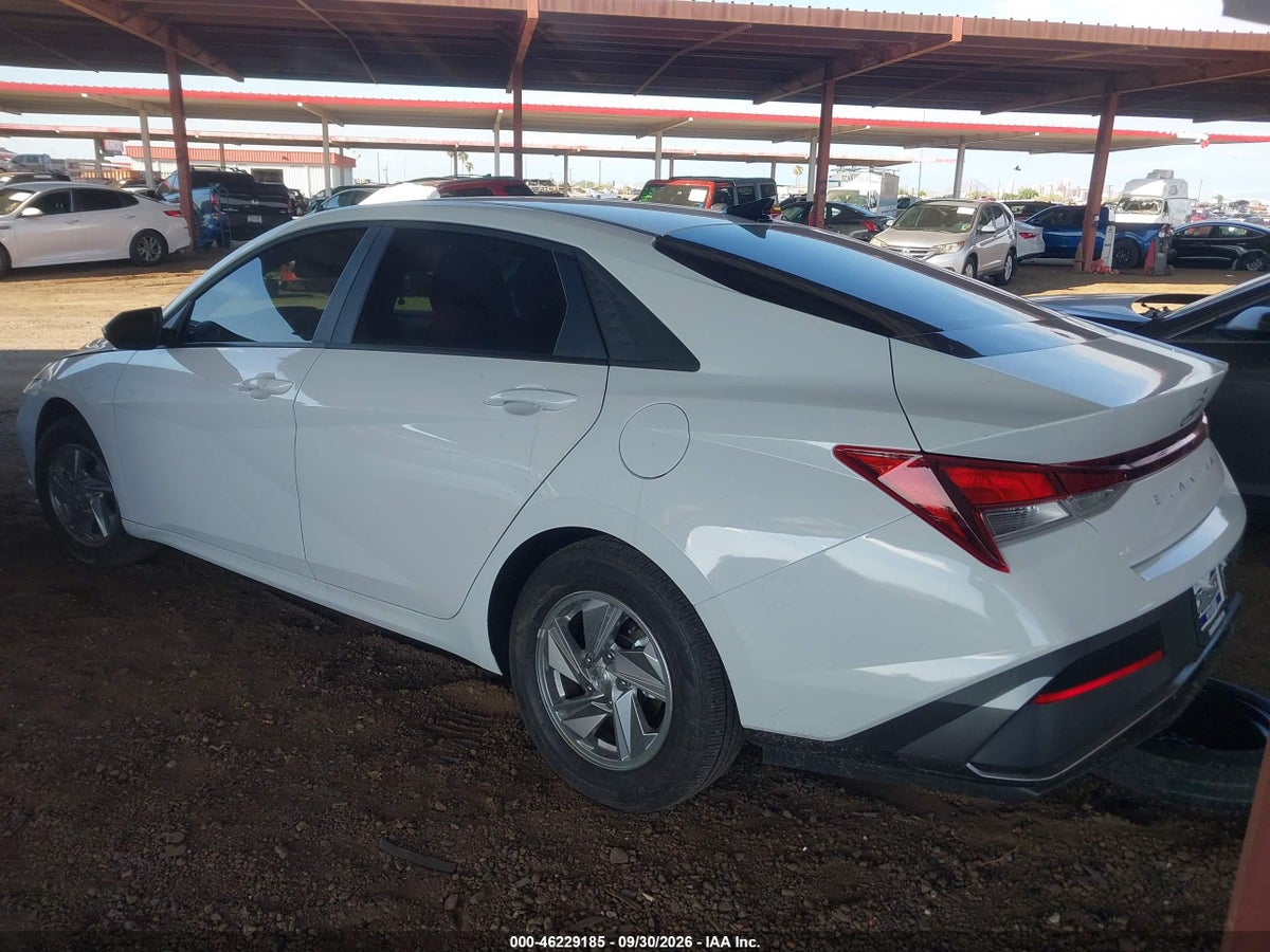 2026 HYUNDAI ELANTRA SE — photo 3