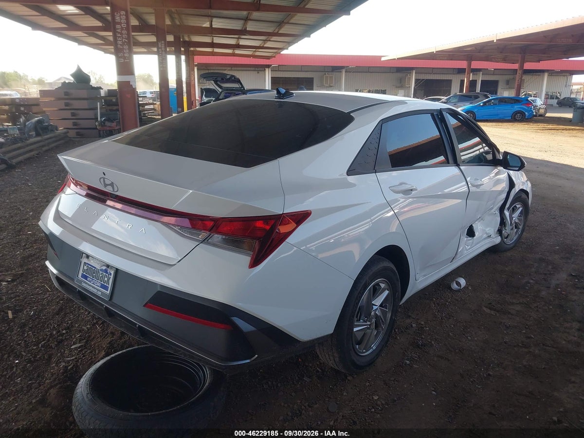 2026 HYUNDAI ELANTRA SE — photo 4