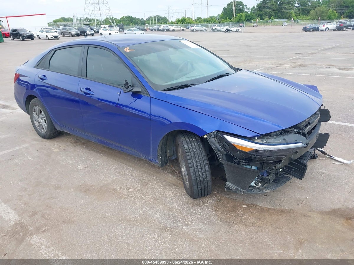 2024 HYUNDAI ELANTRA SE