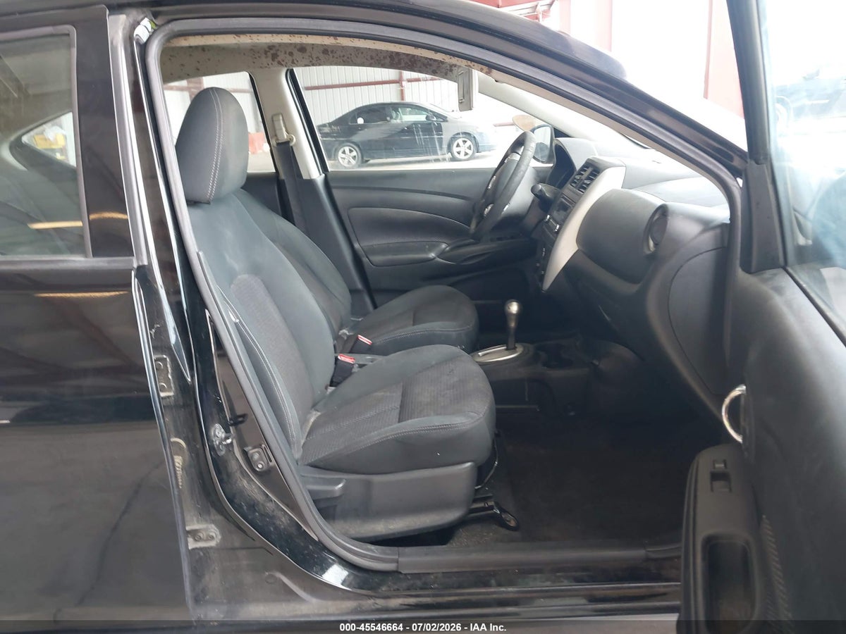 2017 NISSAN VERSA 1.6 SV — снимка 5