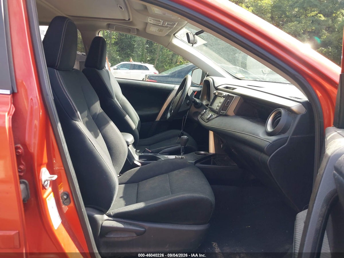 2015 TOYOTA RAV4 XLE — снимка 5
