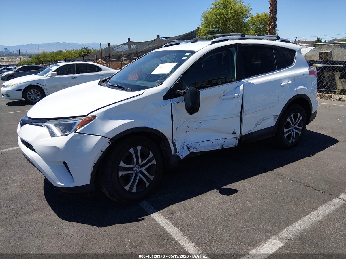 2016 TOYOTA RAV4 LE — снимка 2